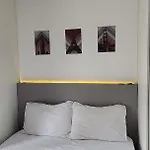 Studio Bem Localizado Com Uma Bela Vista Noturna