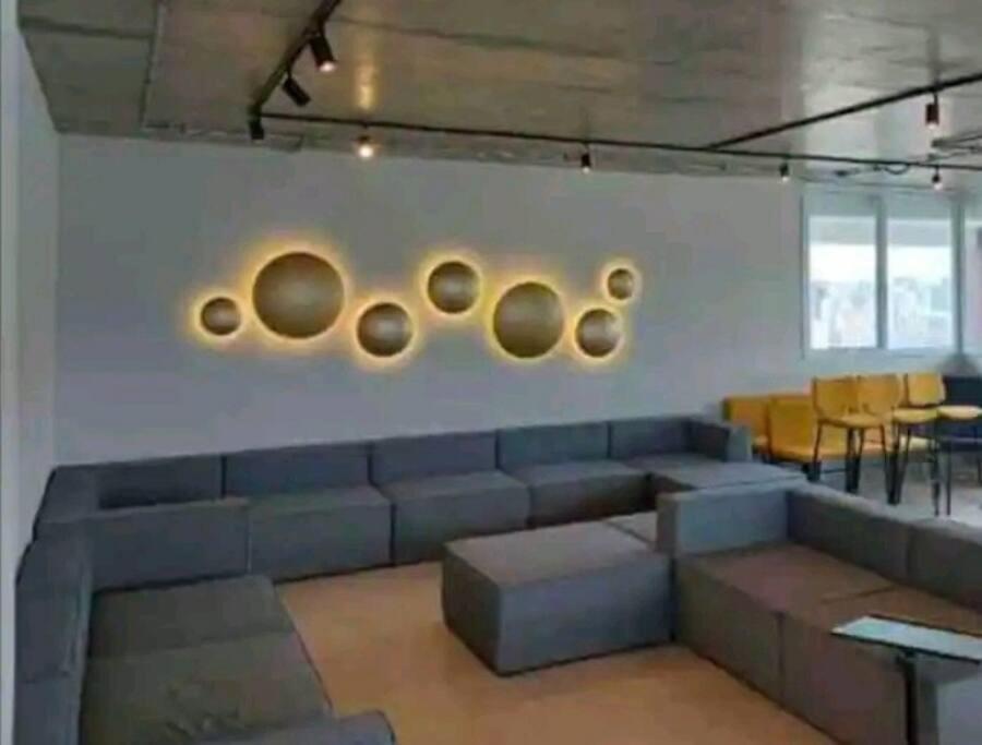 Bem Localizado Com Uma Bela Vista Noturna Apartamento São Paulo