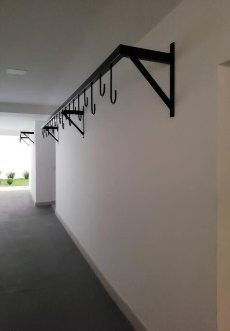 Apartamento Bem Localizado Com Uma Bela Vista Noturna *