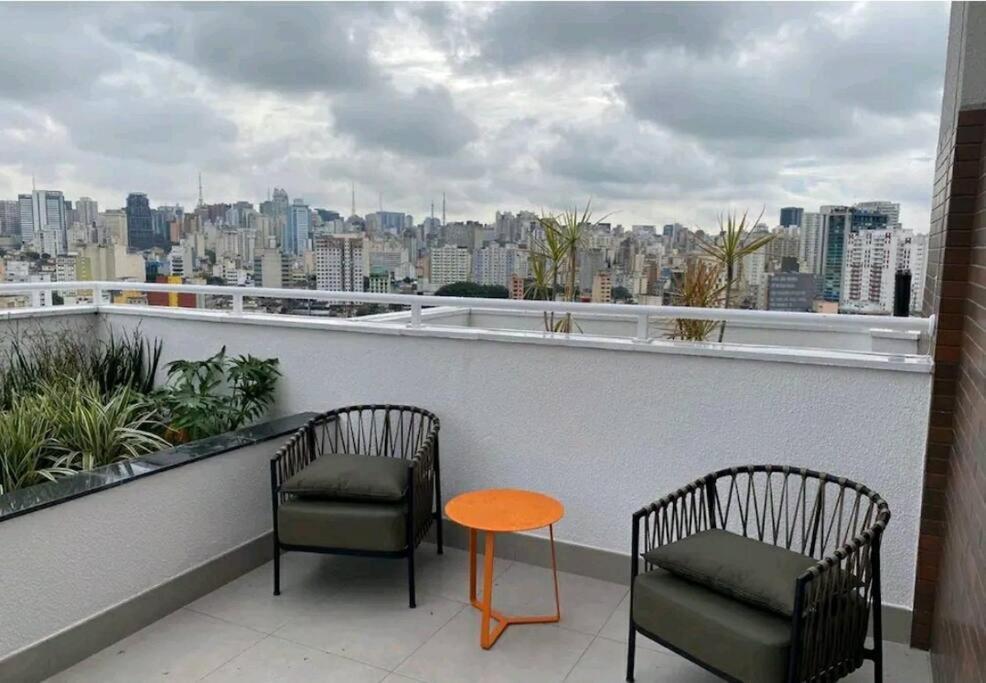 Apartamento Bem Localizado Com Uma Bela Vista Noturna São Paulo